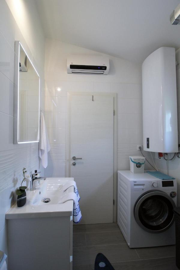 Apartman Cicibella Каштела Экстерьер фото