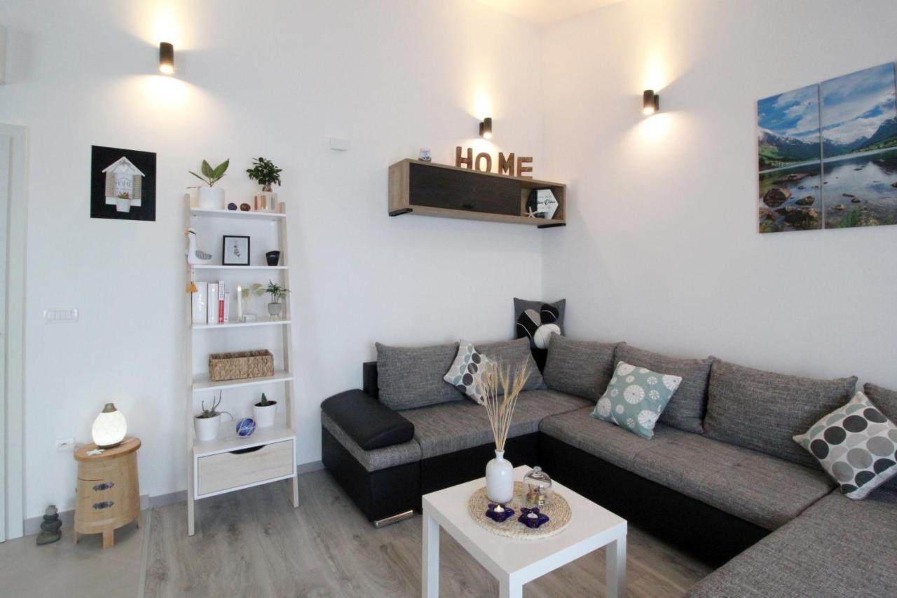 Apartman Cicibella Каштела Экстерьер фото